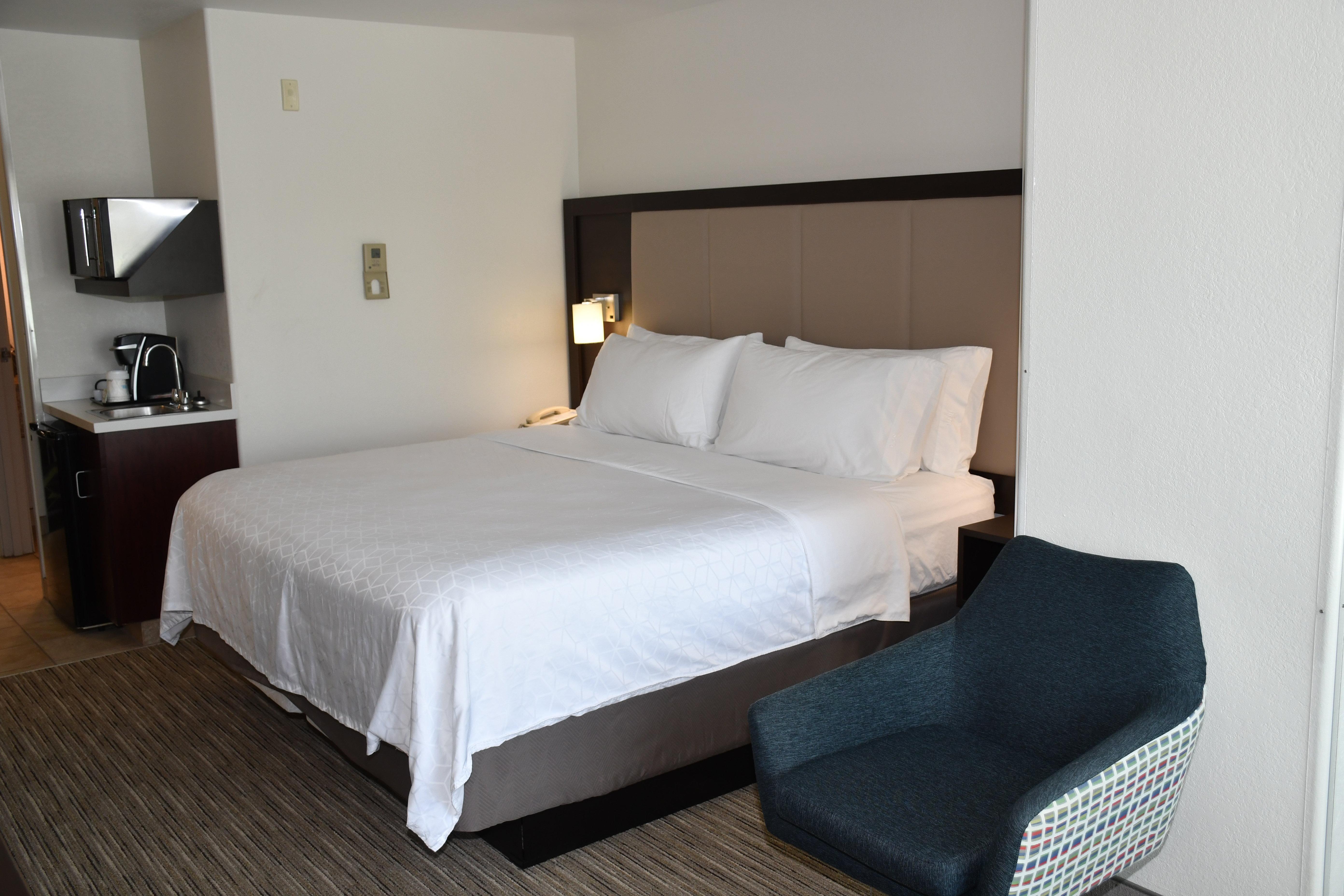 Holiday Inn Express Hotel & Suites Evanston, An Ihg Hotel Exterior photo